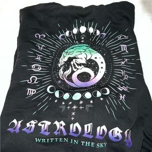 I’m selling this beautiful sweater that’s super comfortable and warm.